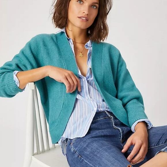 Anthropologie Rhea cropped gray cardigan cocoon sweater - Picture 2 of 10